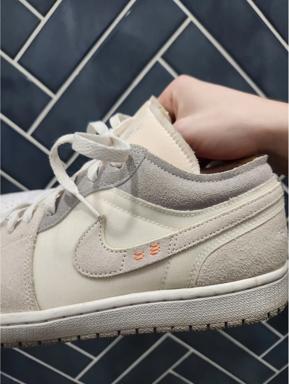 Nike Air Jordan 1 US MENS 10 Craft  Cream/ Phantom (DN1635-100)
